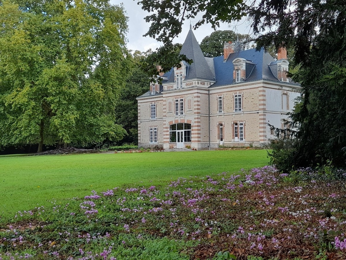 Location salle de réception chateau maine